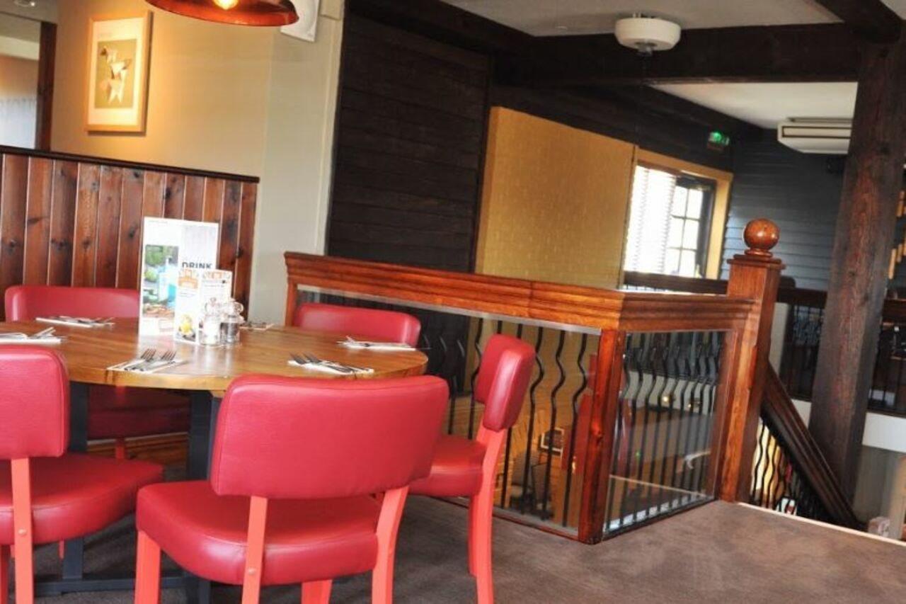 Premier Inn Ipswich South Екстериор снимка