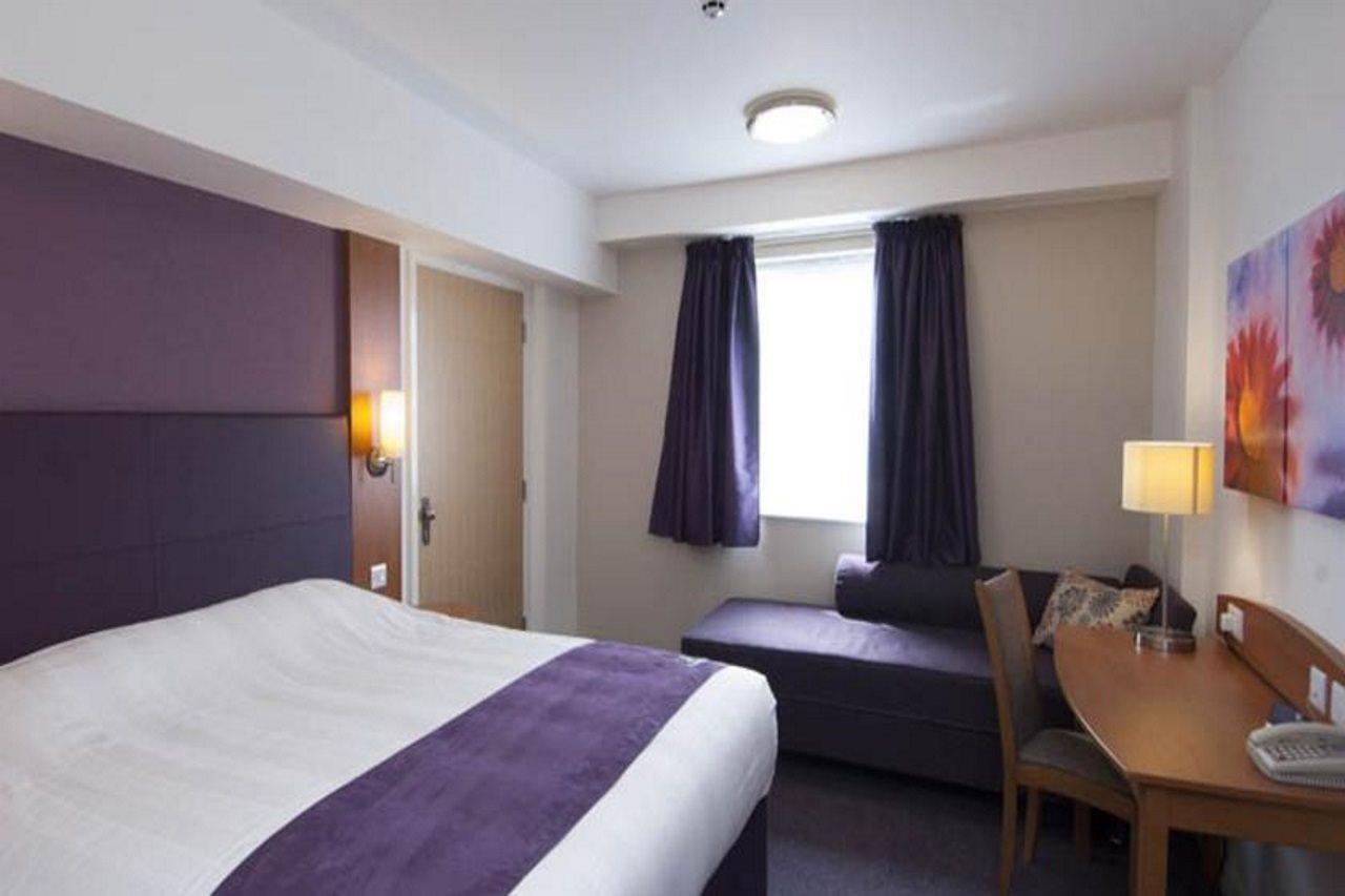 Premier Inn Ipswich South Екстериор снимка