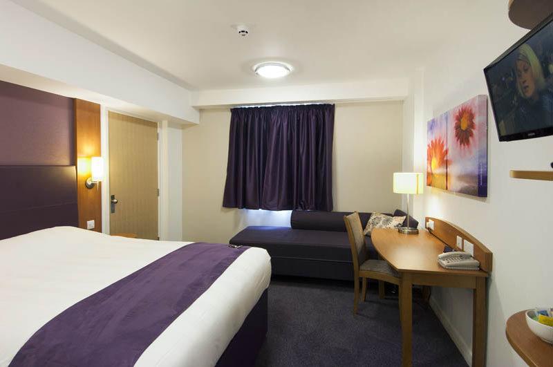 Premier Inn Ipswich South Екстериор снимка